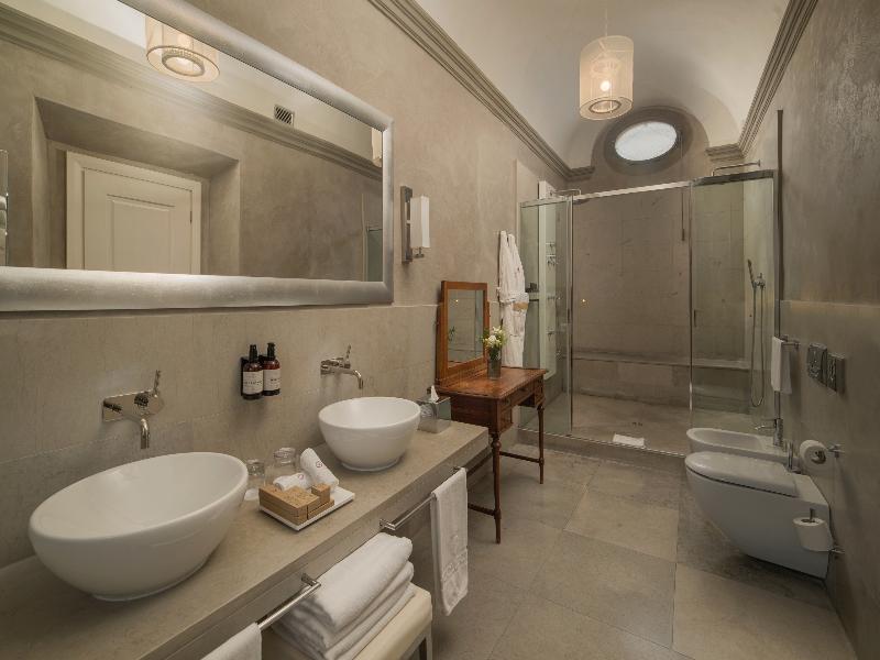 Porta Rossa Hotel Firenze Colbert Collection image
