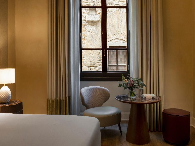 Porta Rossa Hotel Firenze Colbert Collection image