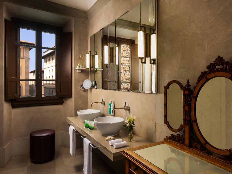Porta Rossa Hotel Firenze Colbert Collection image