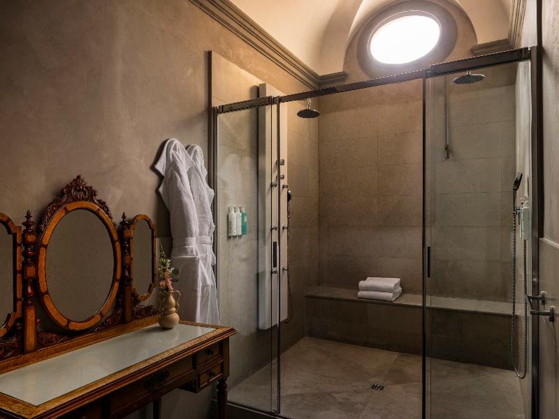 Porta Rossa Hotel Firenze Colbert Collection image