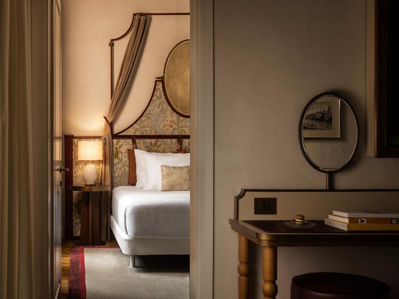 Porta Rossa Hotel Firenze Colbert Collection image