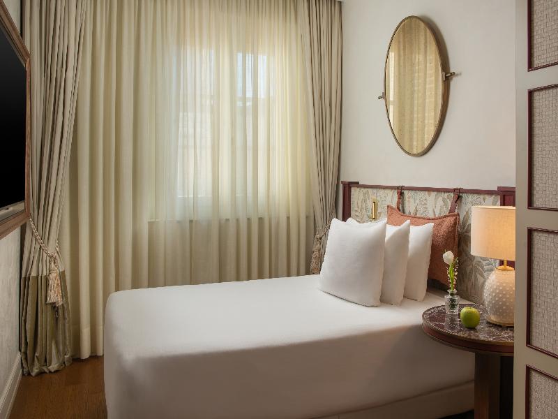Porta Rossa Hotel Firenze Colbert Collection image
