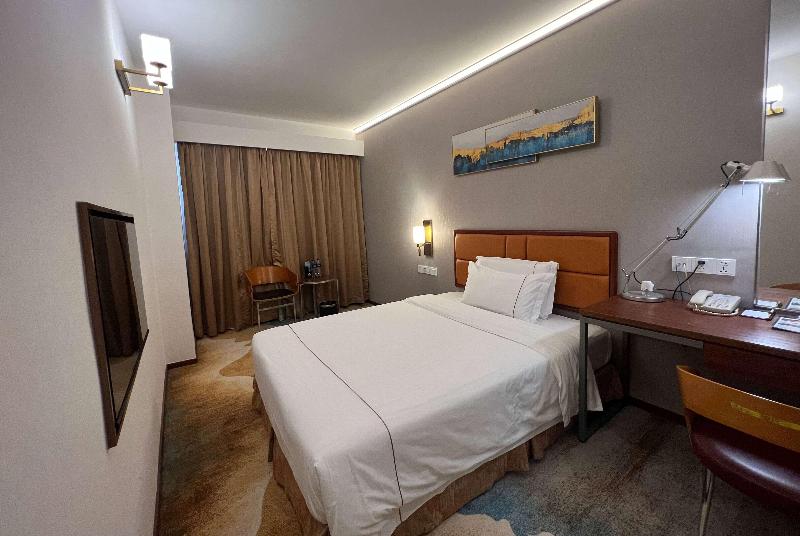Days Inn Guangzhou image