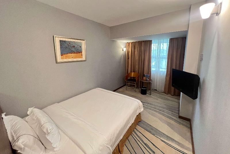 Days Inn Guangzhou image