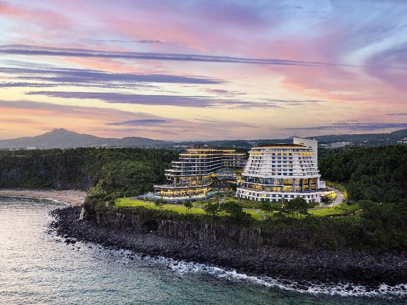 Parnas Hotel Jeju image