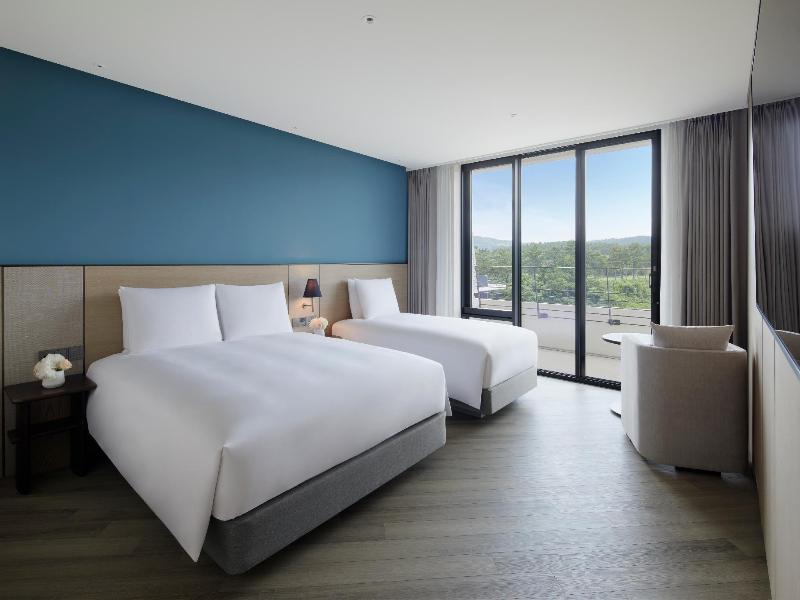 Parnas Hotel Jeju image