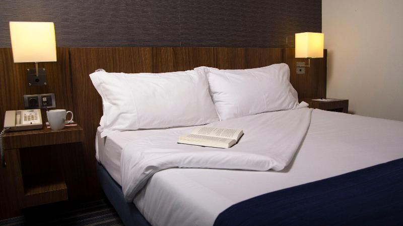 Holiday Inn Express Bilbao Airport image