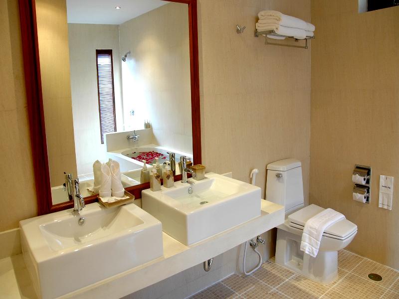 Le Murraya Resort image