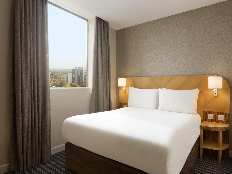 Ramada Hotel & Suites Coventry image