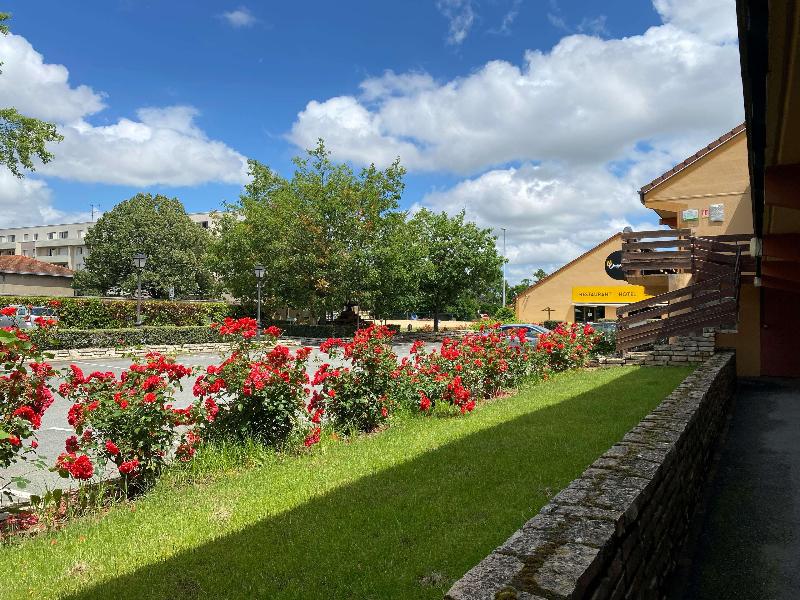 Kyriad Direct Roanne image