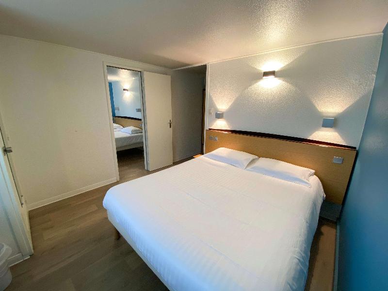 Kyriad Direct Roanne image