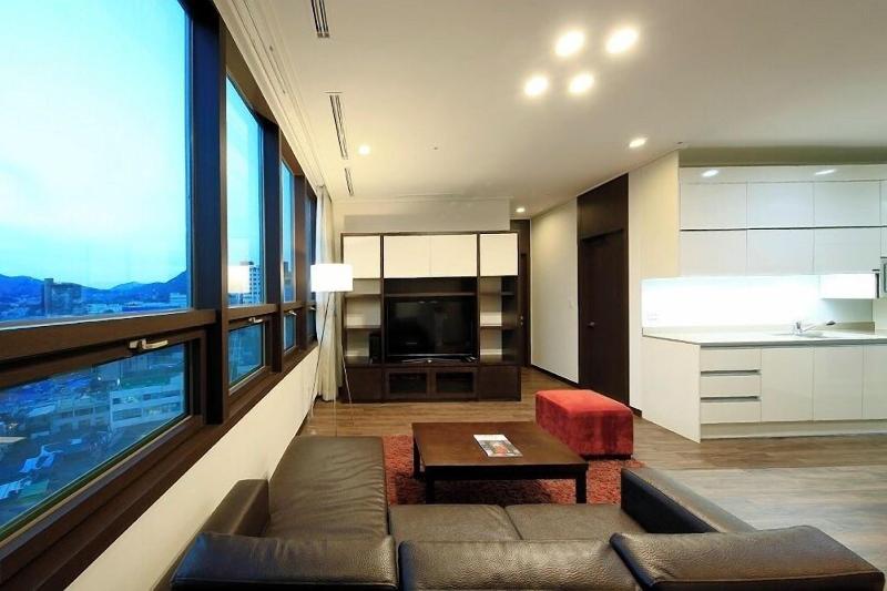 Orakai Insadong Suites Seoul image