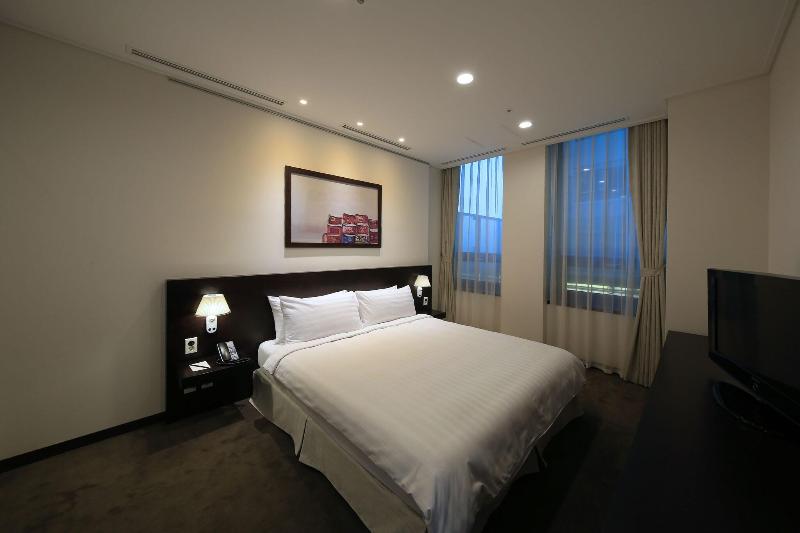 Orakai Insadong Suites Seoul image
