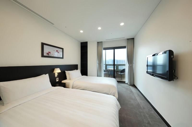 Orakai Insadong Suites Seoul image