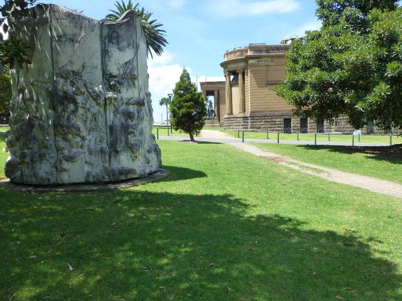 Mariners Court Woolloomooloo image
