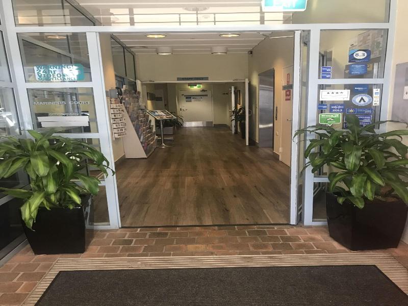 Mariners Court Woolloomooloo image
