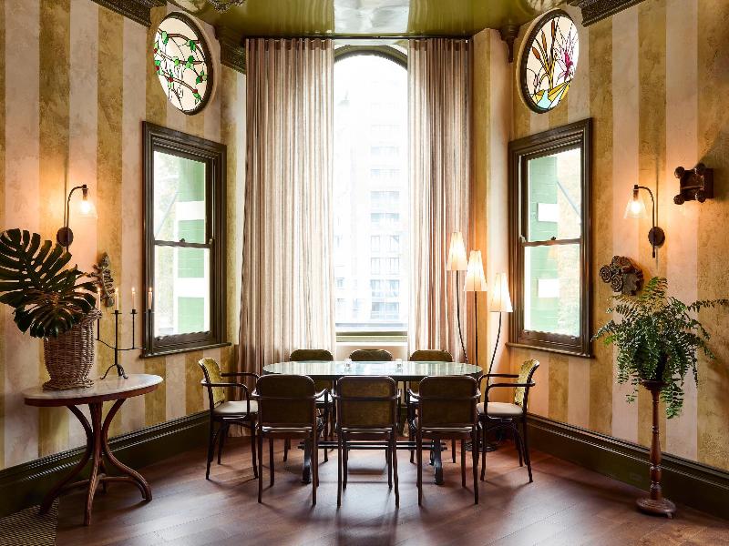 Hotel Harry image