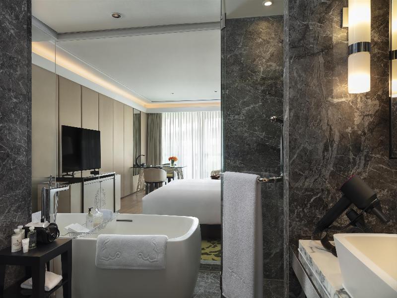 Siam Kempinski Hotel Bangkok image