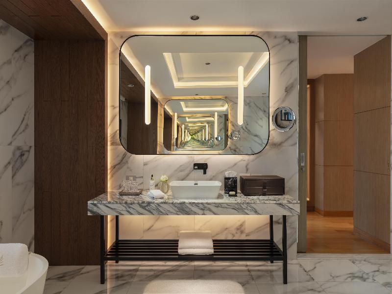 Siam Kempinski Hotel Bangkok image
