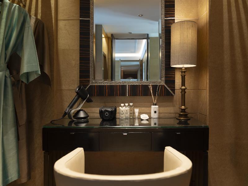 Siam Kempinski Hotel Bangkok image