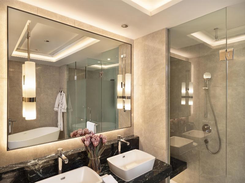 Siam Kempinski Hotel Bangkok image