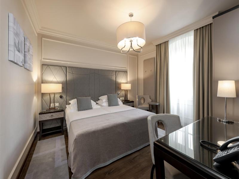 Hotel Bastion image
