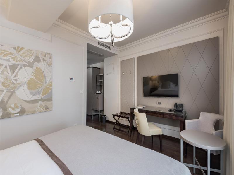 Hotel Bastion image