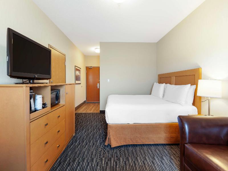 Best Western Grande Prairie Hotel & Suites image