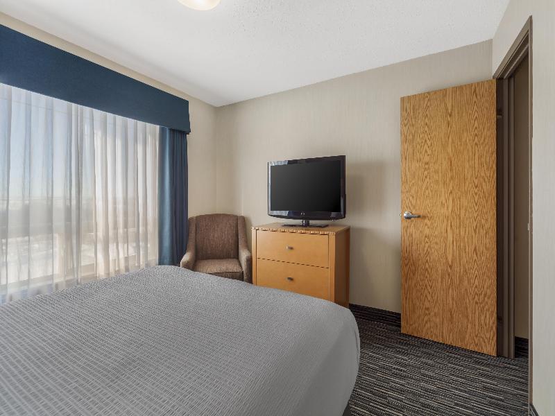 Best Western Grande Prairie Hotel & Suites image