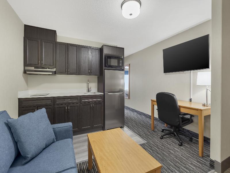 Best Western Grande Prairie Hotel & Suites image