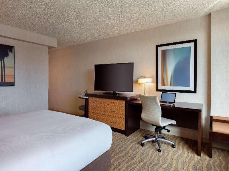 Doubletree Hotel San Diego Mission Valley image