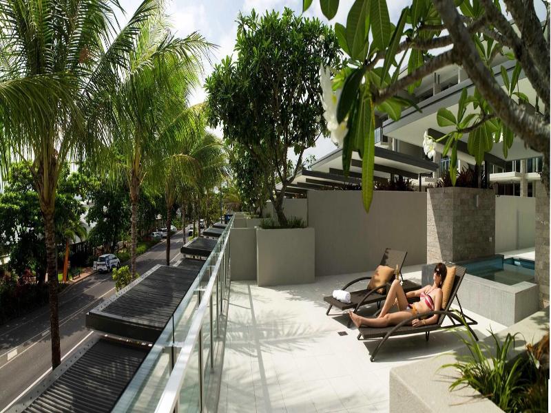 Coconut Grove Apartments Port Douglas image