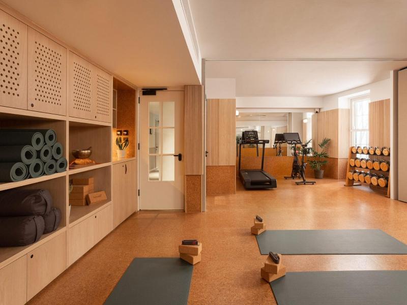 Inhabit Queen's Gardens, a Member of Design Hotels image