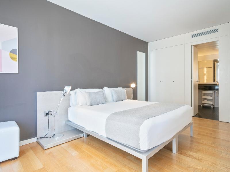 Lugaris Beach Apartments image