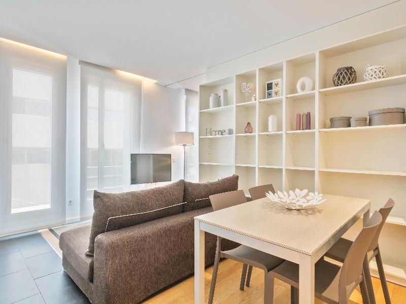 Lugaris Beach Apartments image