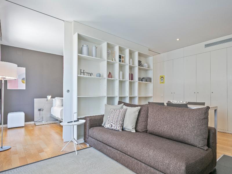 Lugaris Beach Apartments image