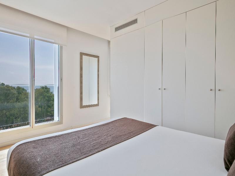 Lugaris Beach Apartments image