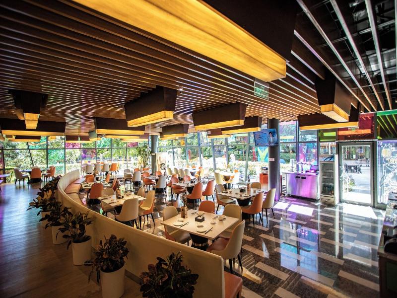 Aloft Beijing image