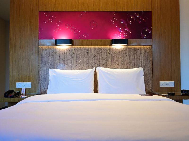 Aloft Beijing image