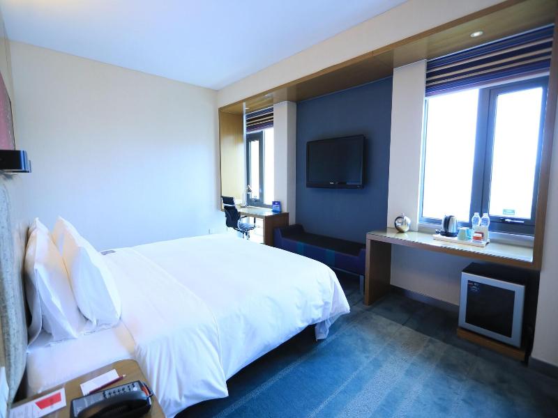 Aloft Beijing image