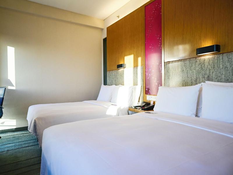 Aloft Beijing image