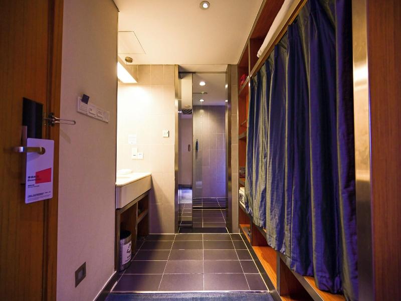 Aloft Beijing image
