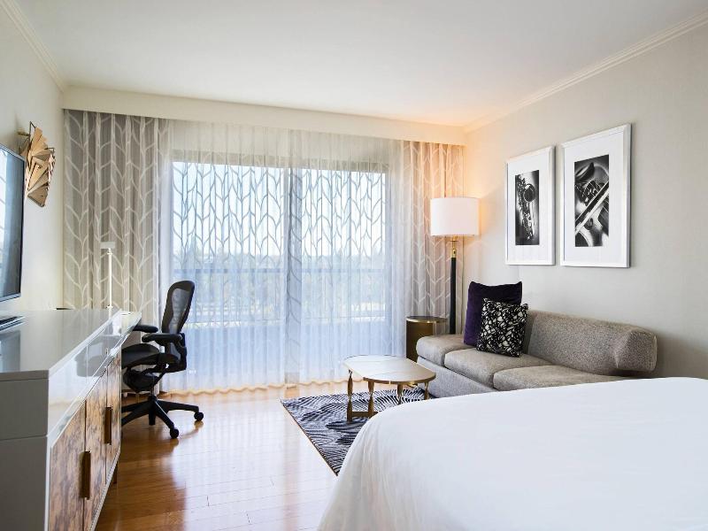 Avenue Of The Arts Costa Mesa, A Tribute Hotel image