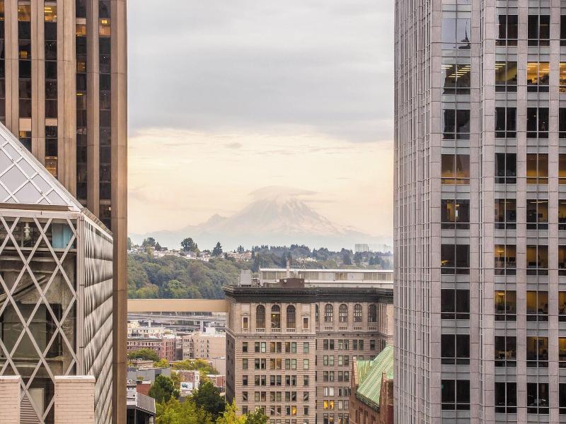 W Seattle image