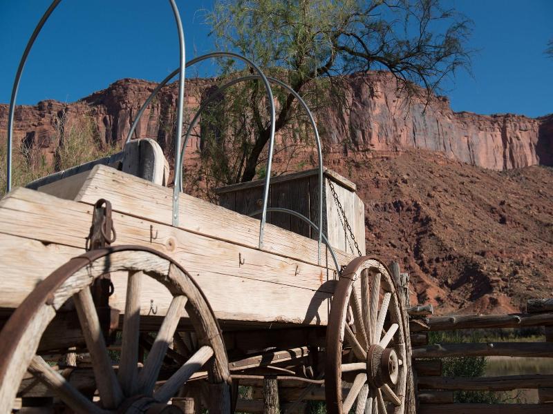 Red Cliffs Lodge