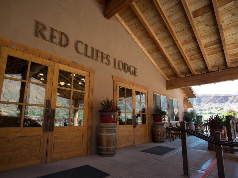 Red Cliffs Lodge
