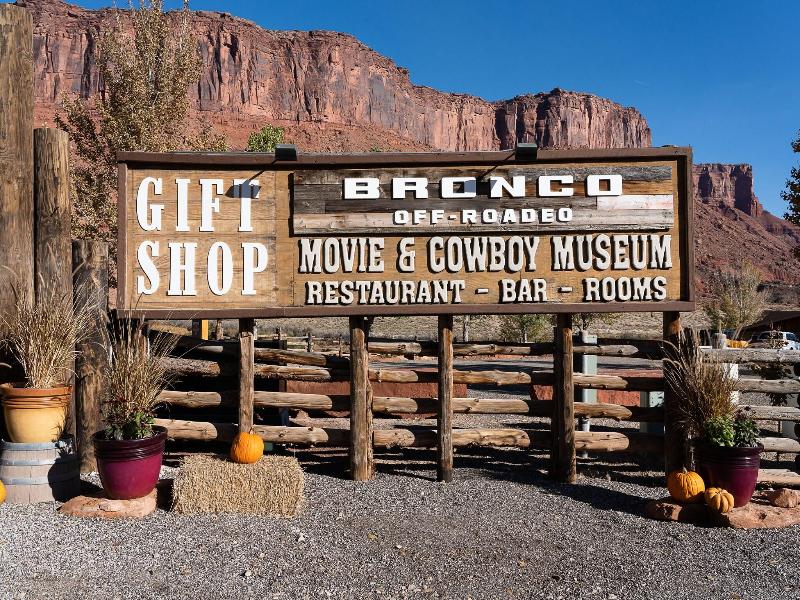 Red Cliffs Lodge