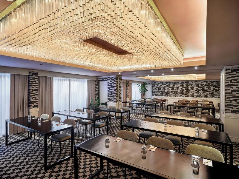 The Jay Autograph Collection By Marriott image