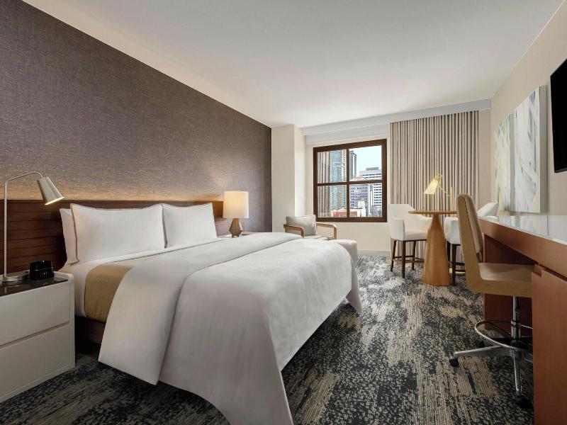 Westin Gaslamp Quarter image