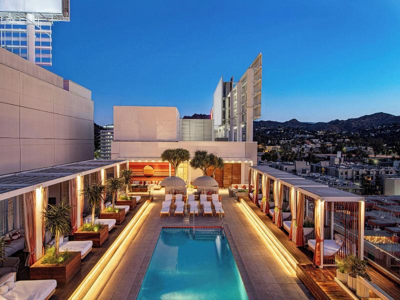 W Hollywood image